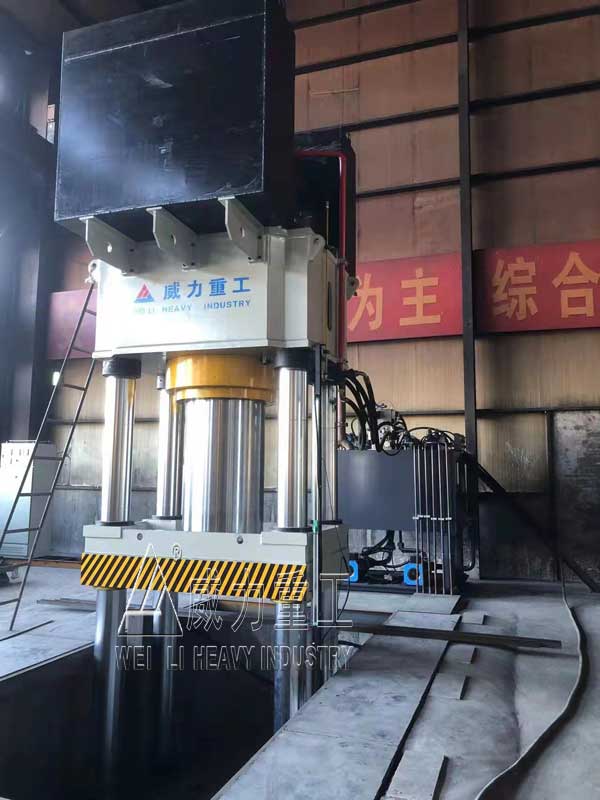 1500噸液壓機(jī)_1500噸四柱液壓機(jī)_1500噸壓力機(jī)廠家